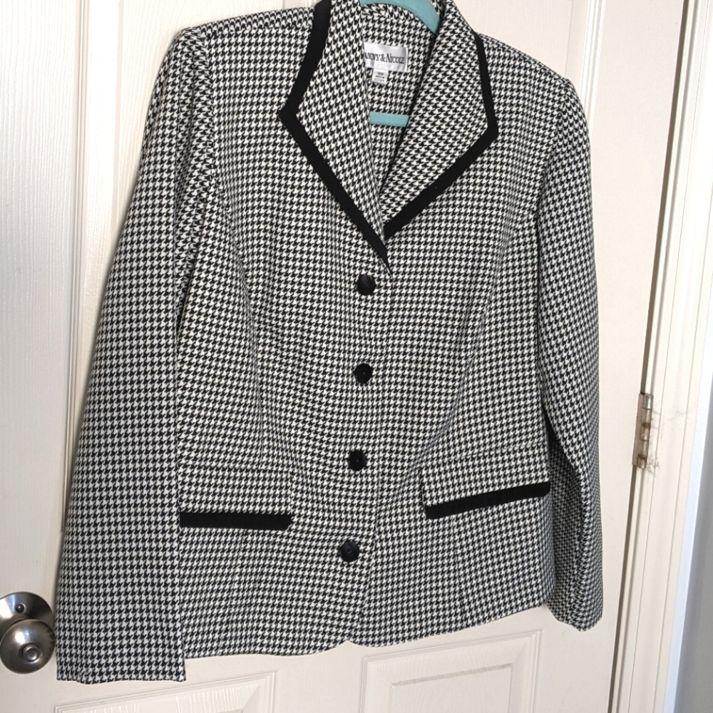 Houndstooth Blazer